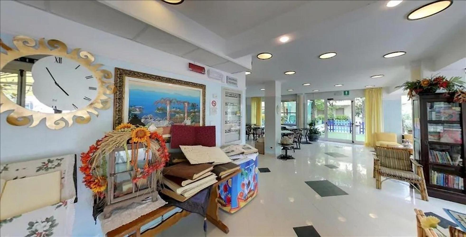 Hotel Milord เชเซนาติโก ภายนอก รูปภาพ